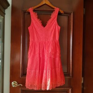 NWT BCBGMAXAZRIA Willa size MEDIUM - Bright Poppy